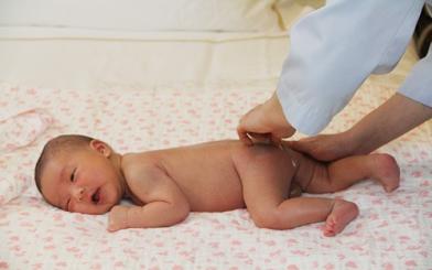 Những thông tin về apxe hậu môn trẻ sơ sinh